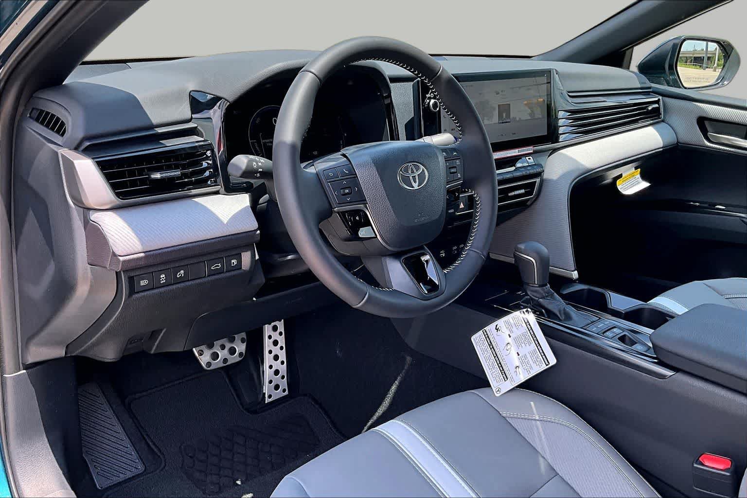 New 2026 Toyota Camry SE FWD image 8