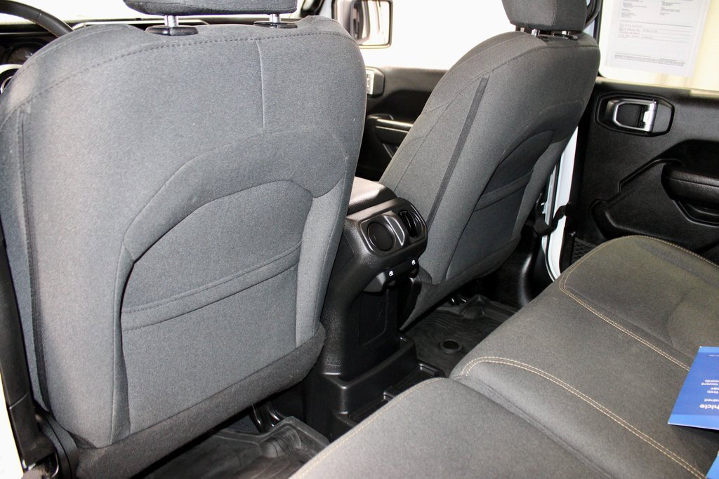 Used 2024 Jeep Wrangler Unlimited image 21