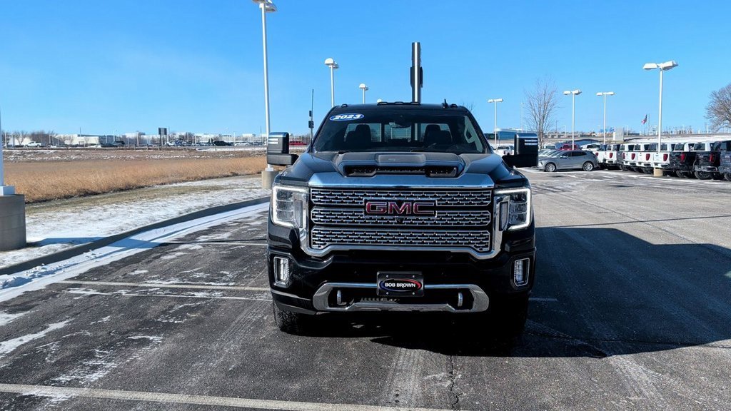 Used 2023 GMC Sierra 2500 Denali w/ Denali Ultimate Package image 2