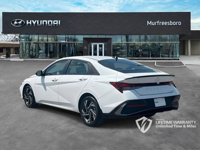 Certified 2025 Hyundai Elantra Sport FWD image 7