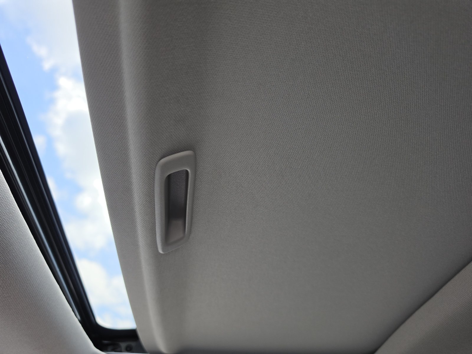 Used 2025 Honda HR-V EX-L image 29