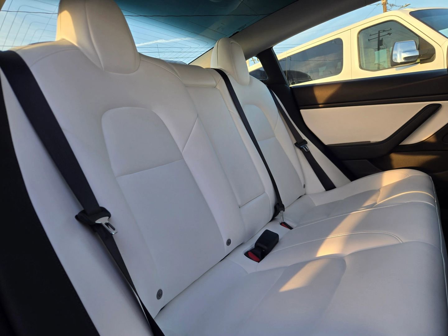 Used 2020 Tesla Model 3 Performance image 19