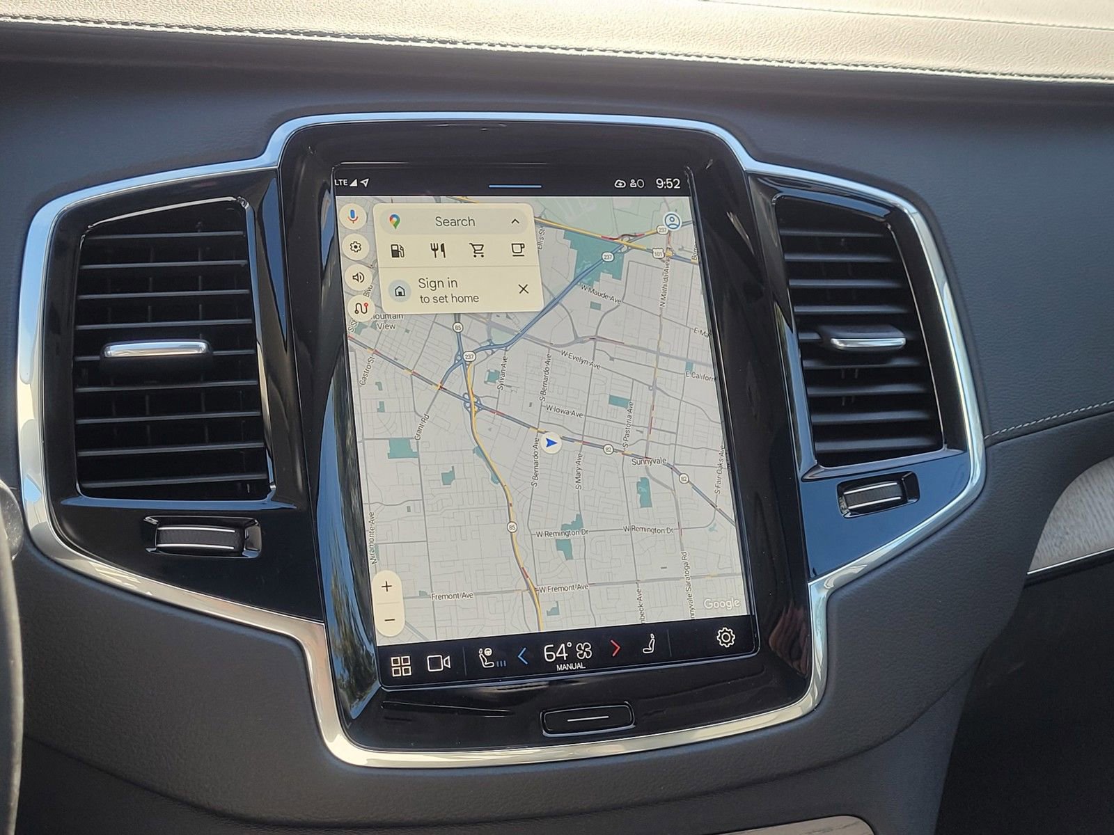 Certified 2025 Volvo XC90 B6 Ultra w/ Protection Package Premier image 22