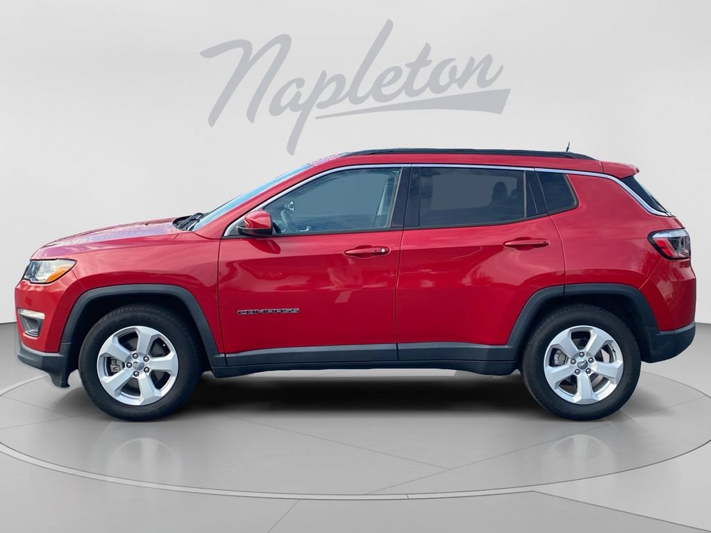Used 2021 Jeep Compass Latitude w/ Sun and Sound Group FWD image 2