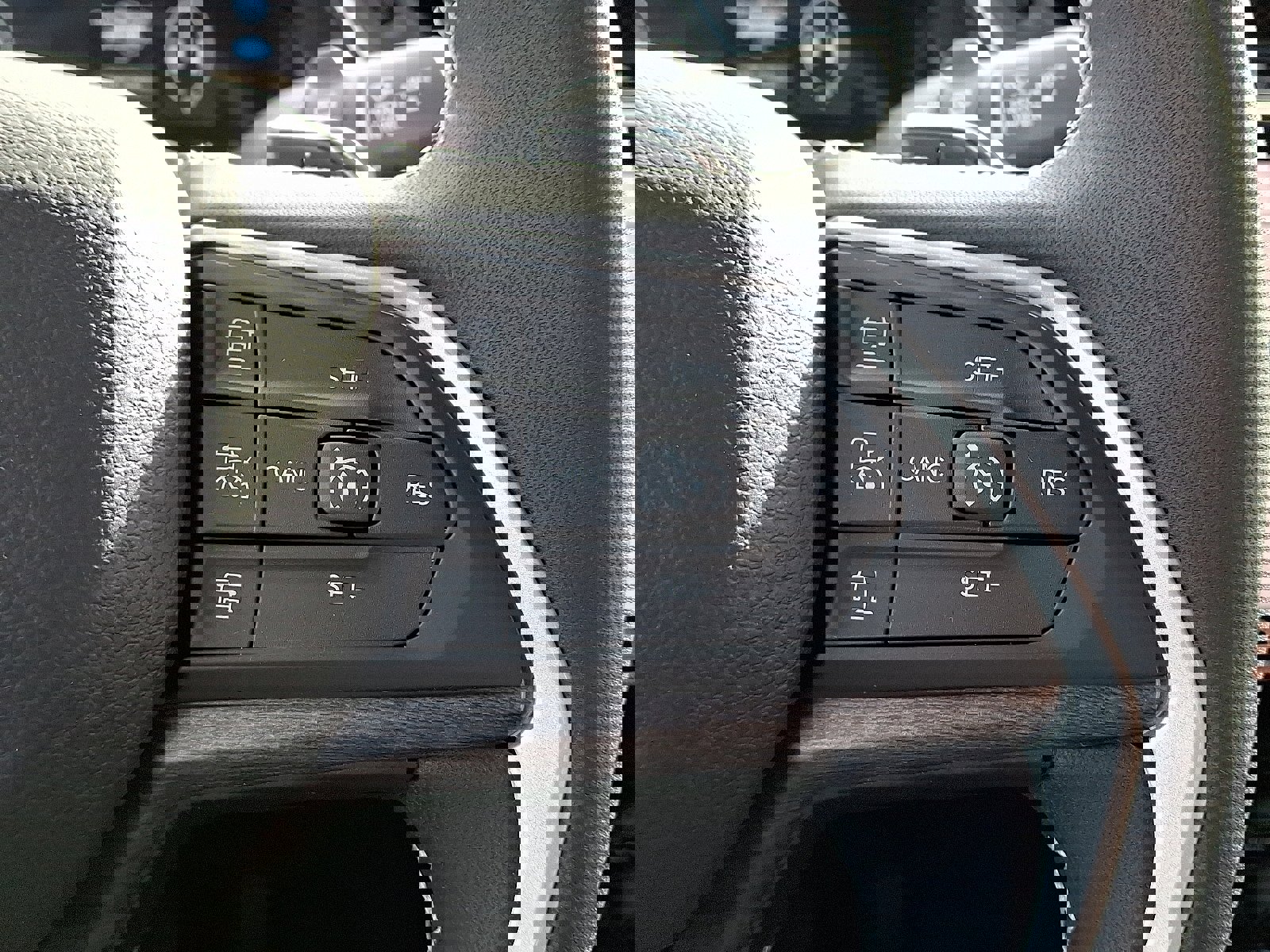 Used 2023 Jeep Grand Cherokee Limited w/ Luxury Tech Group II image 21