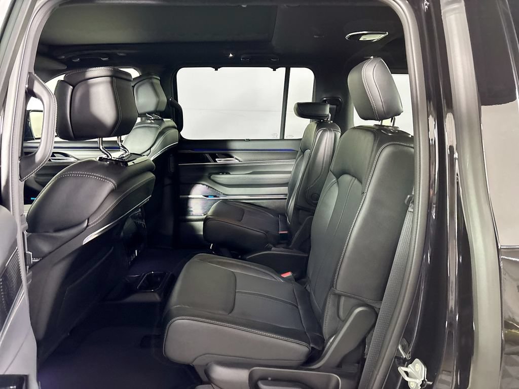 New 2026 Jeep Grand Wagoneer Summit AWD/4WD image 21