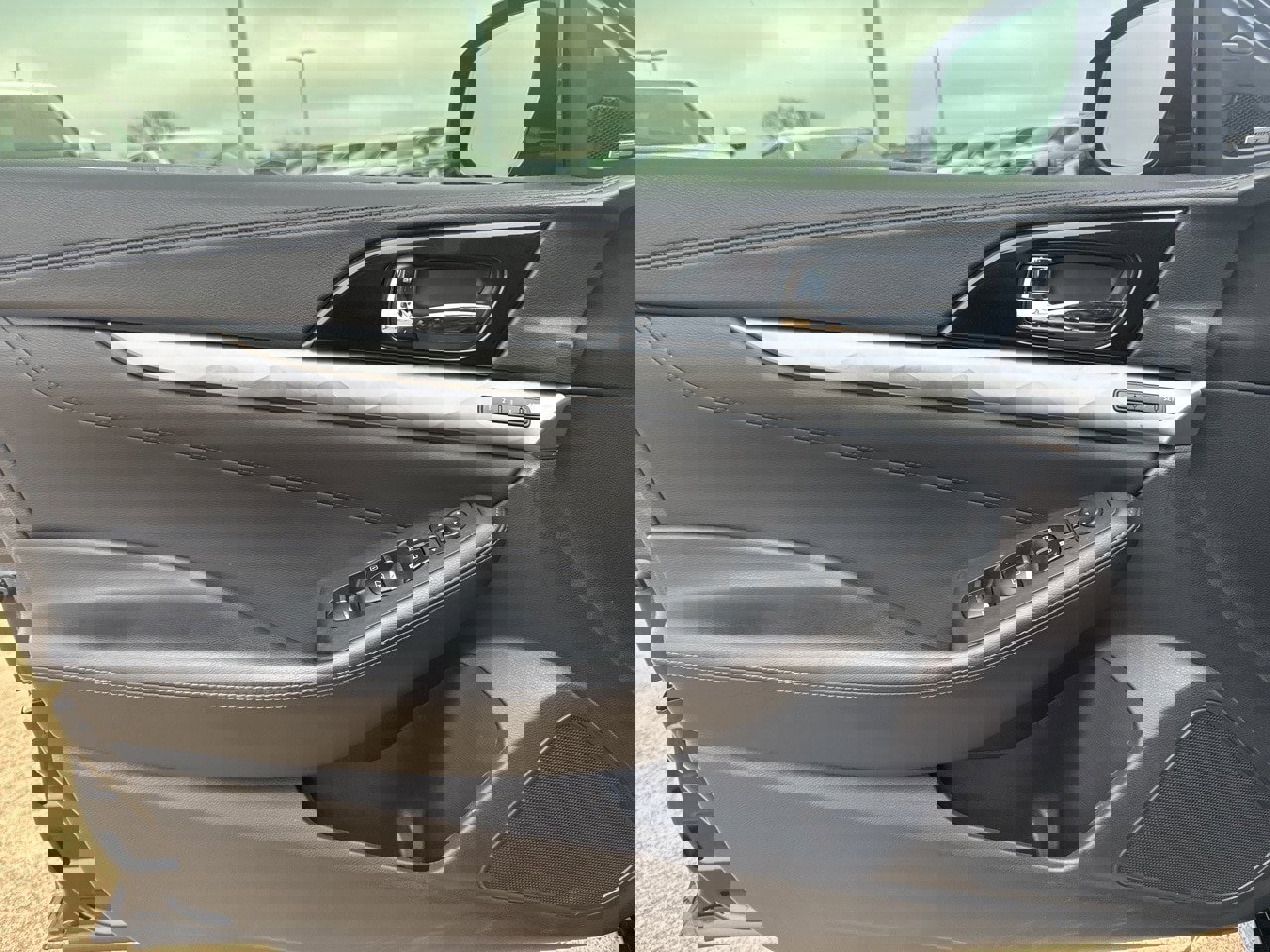 Used 2018 Nissan Maxima SR w/ Midnight Edition image 24