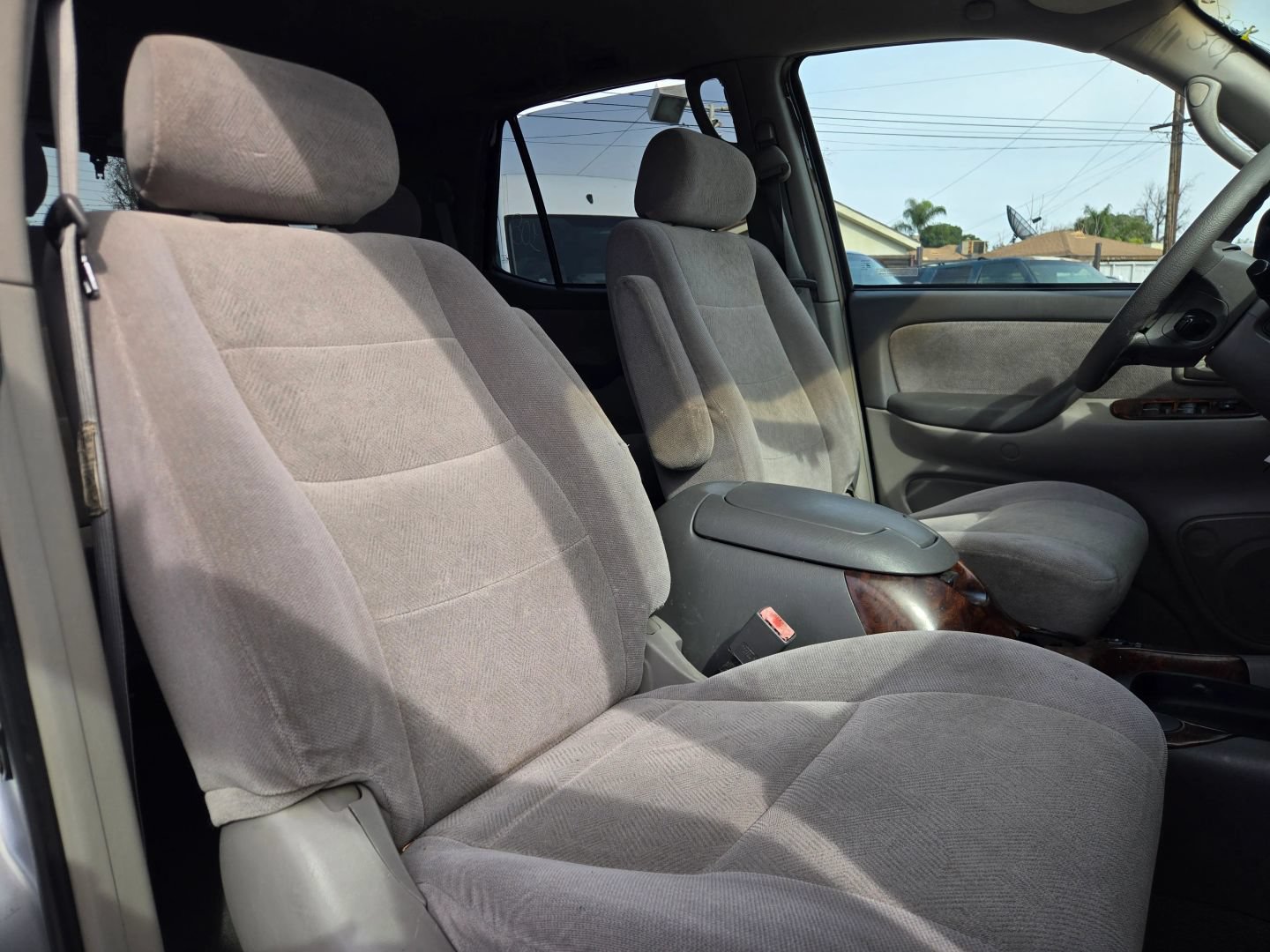 Used 2003 Toyota Sequoia SR5 RWD image 16