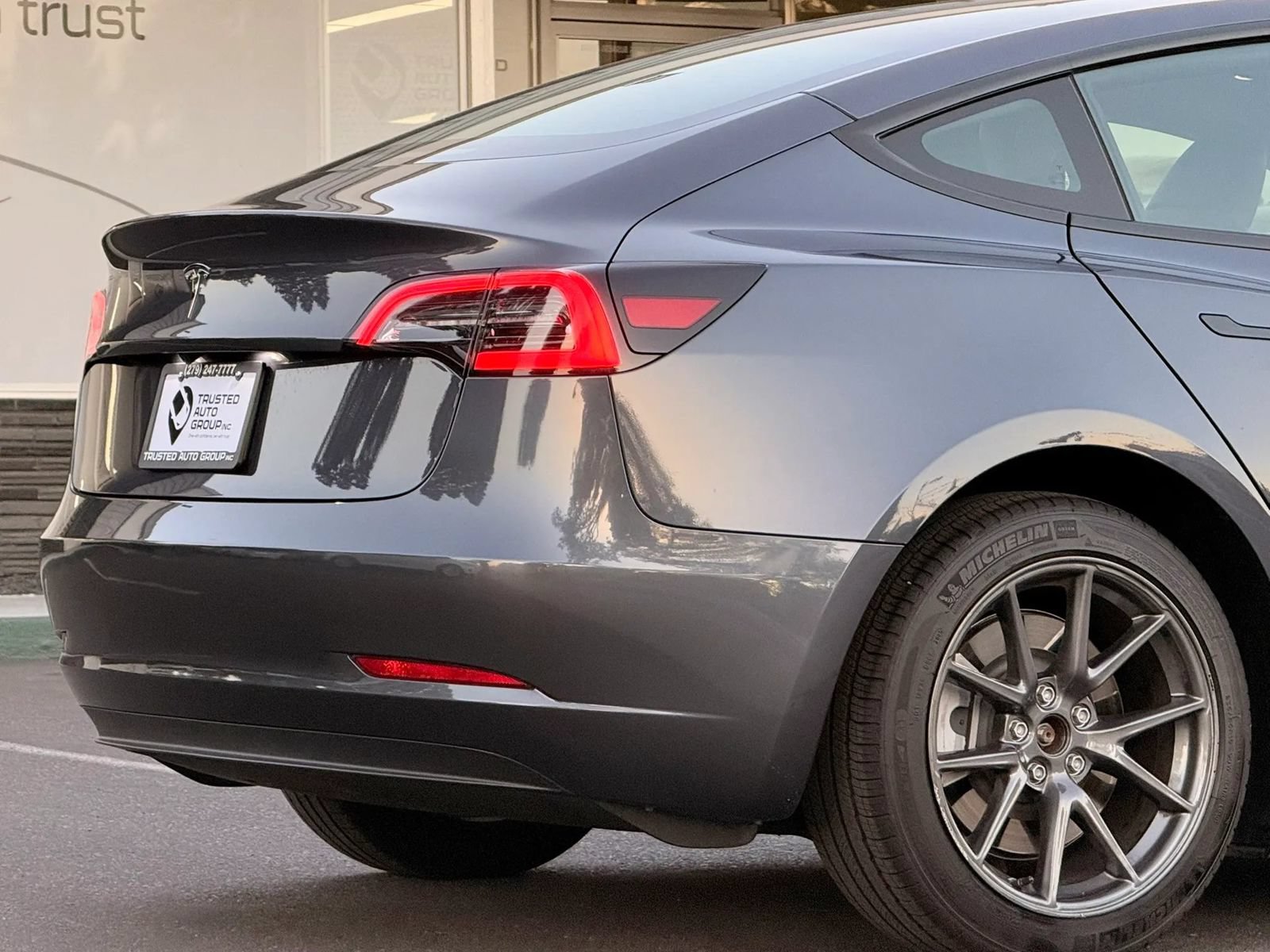 Used 2023 Tesla Model 3 Standard Range RWD image 9