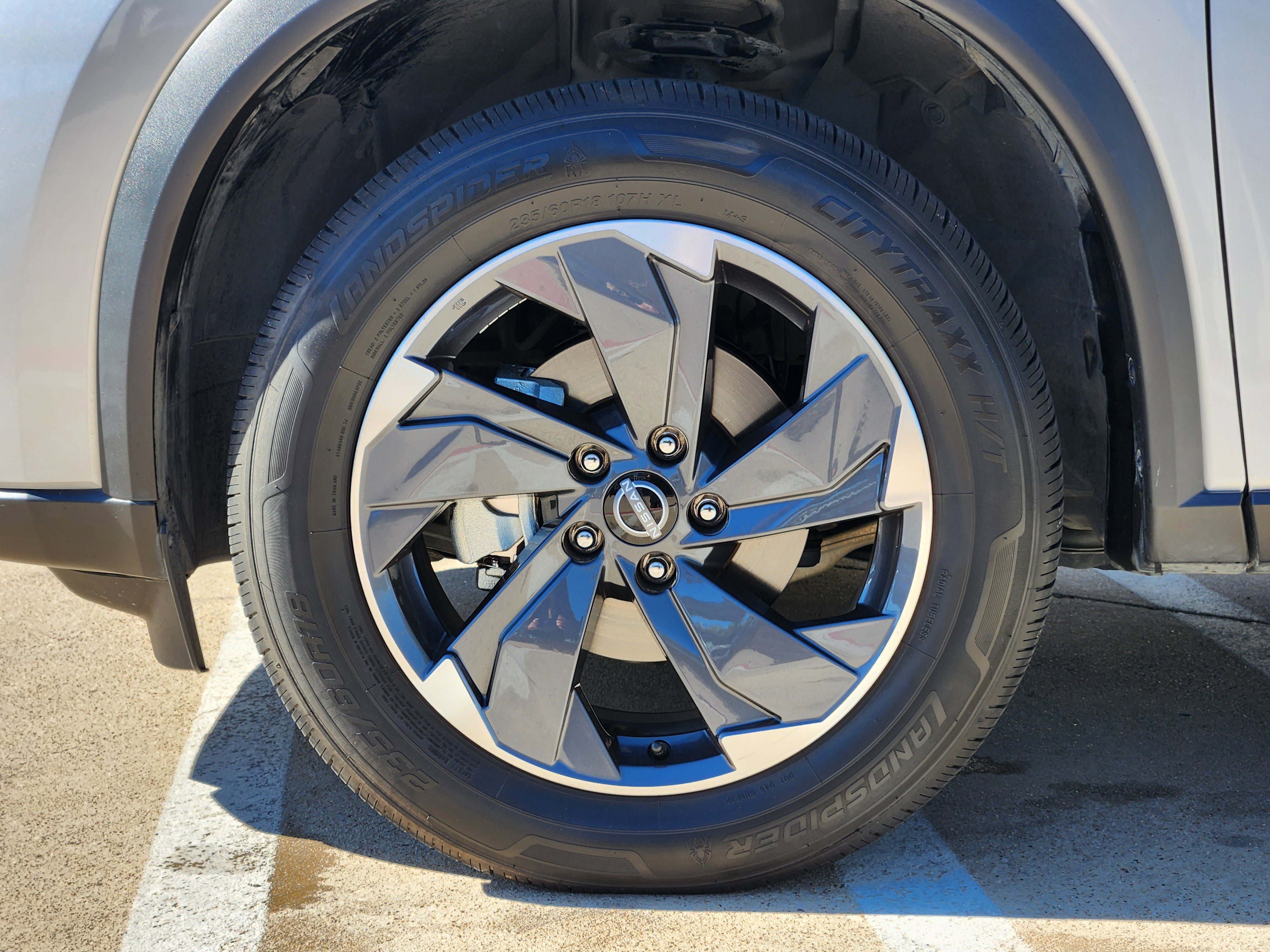 Used 2024 Nissan Rogue SV image 10