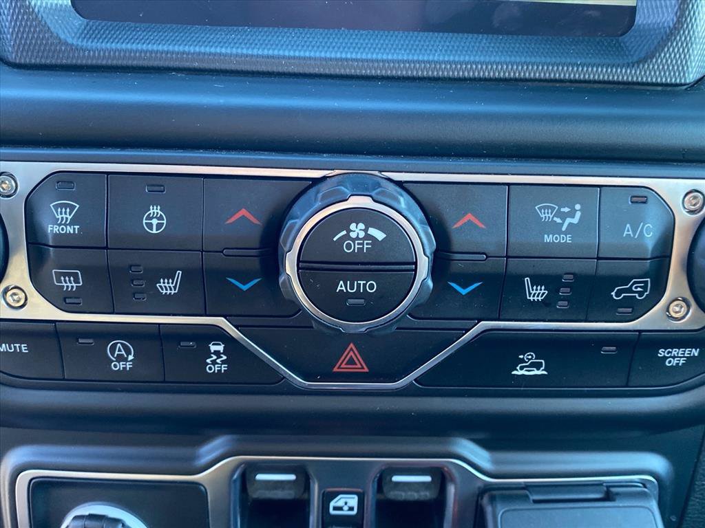 Used 2022 Jeep Wrangler Unlimited Sport AWD/4WD image 16