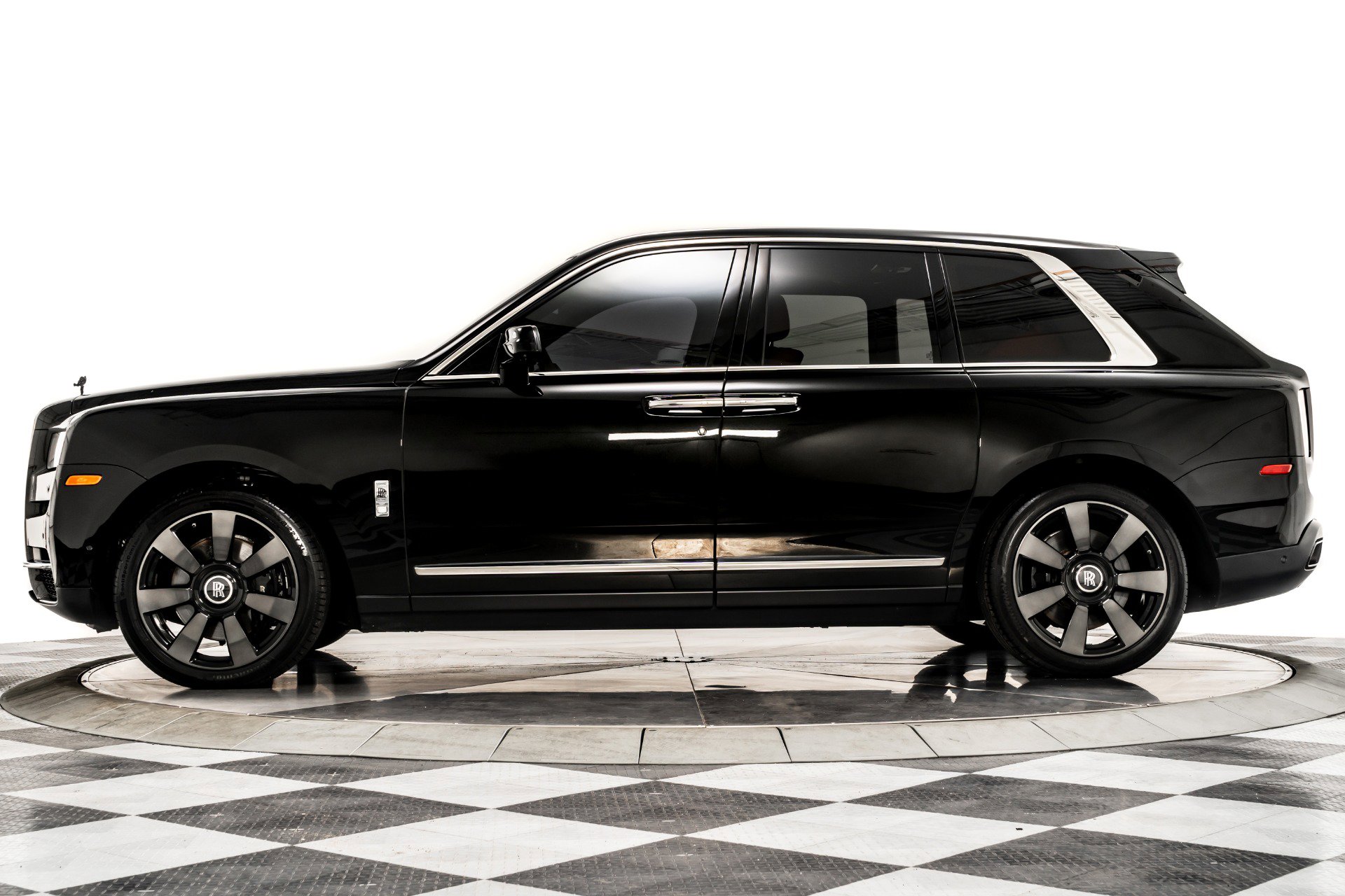 Used 2020 Rolls-Royce Cullinan AWD/4WD image 6