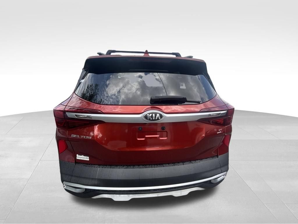 Used 2021 Kia Seltos S FWD image 5