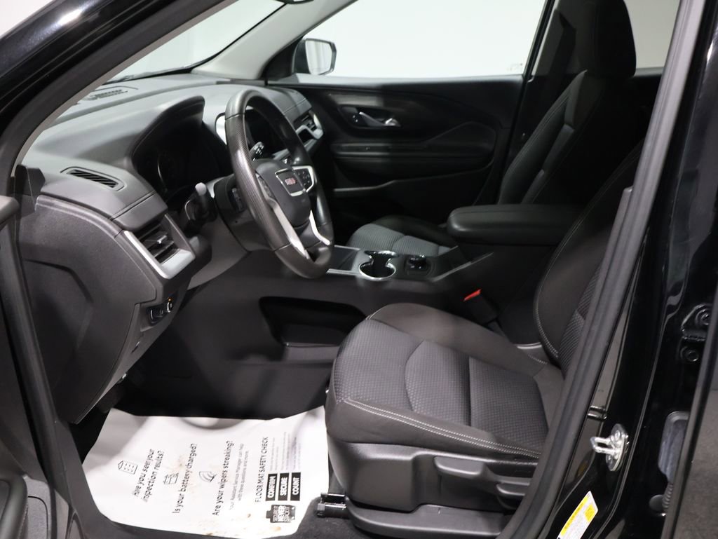 Used 2024 GMC Terrain SLE image 9
