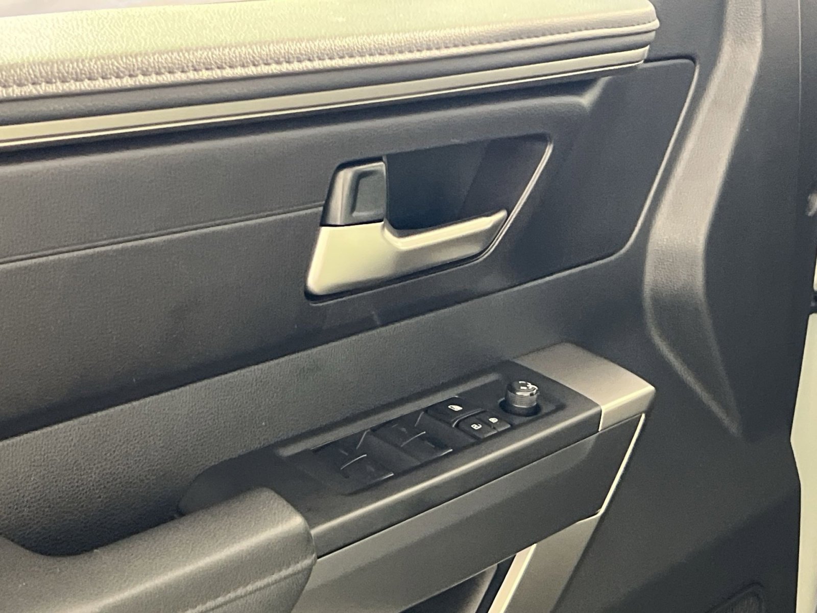 Used 2024 Toyota Tundra SR5 AWD/4WD image 16