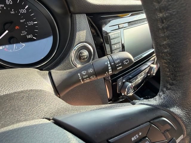 Used 2020 Nissan Rogue SV AWD/4WD image 34