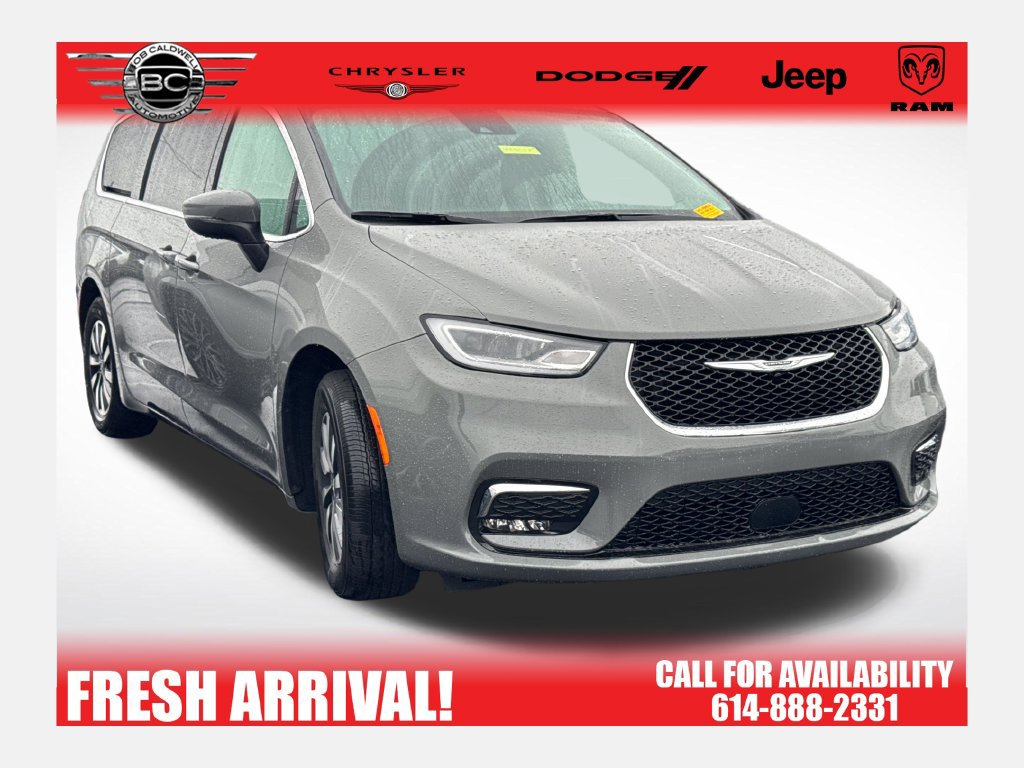 Used 2023 Chrysler Pacifica Touring-L