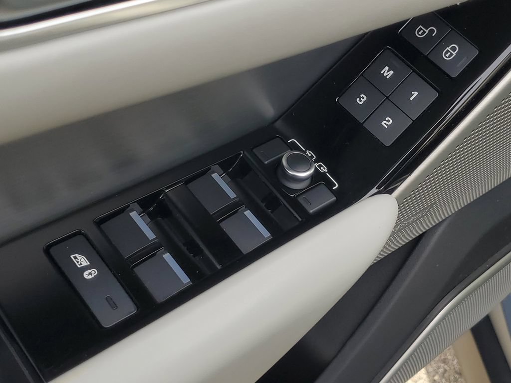 Used 2020 Land Rover Range Rover Velar SV Autobiography Dynamic AWD/4WD image 14
