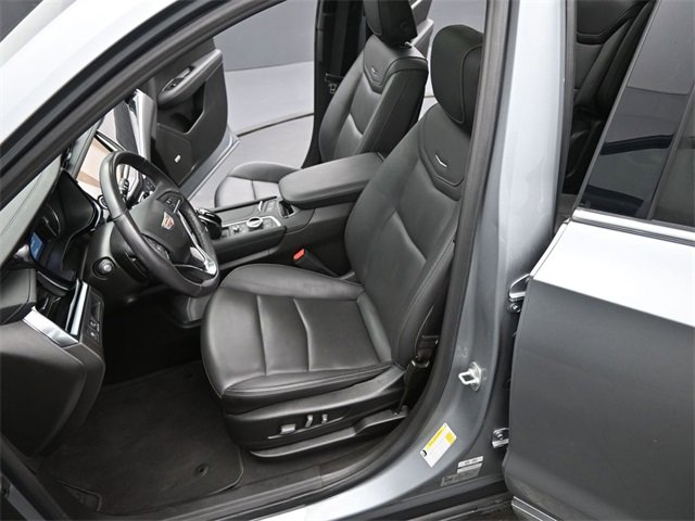 Certified 2025 Cadillac XT6 Premium Luxury image 11
