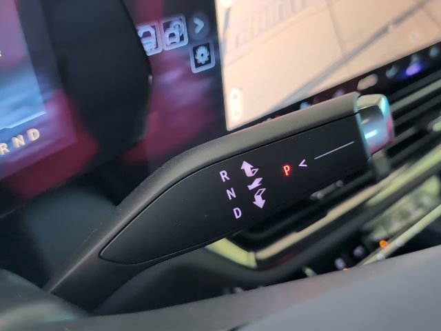 New 2026 Chevrolet Equinox EV RS FWD image 22