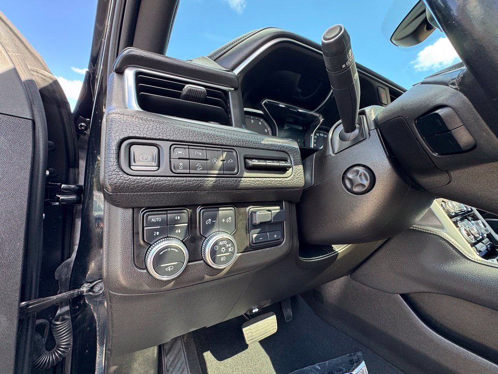 Used 2021 GMC Yukon Denali w/ Denali Ultimate Package AWD/4WD image 17