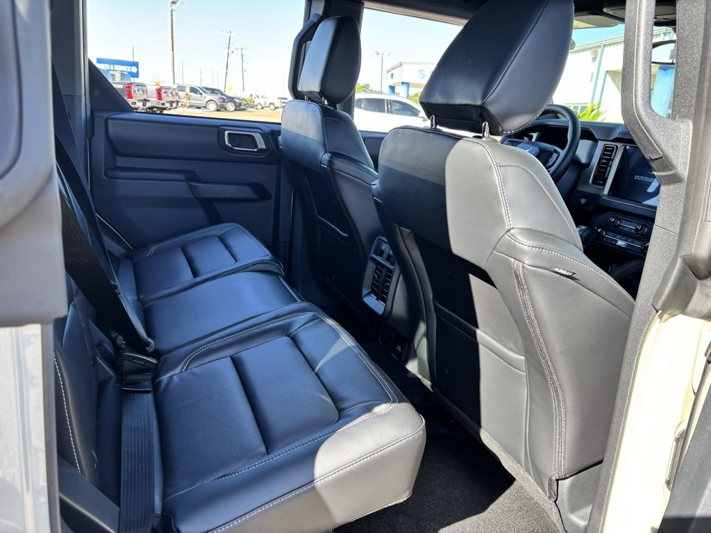 New 2025 Ford Bronco Outer Banks w/ Sasquatch Package image 19