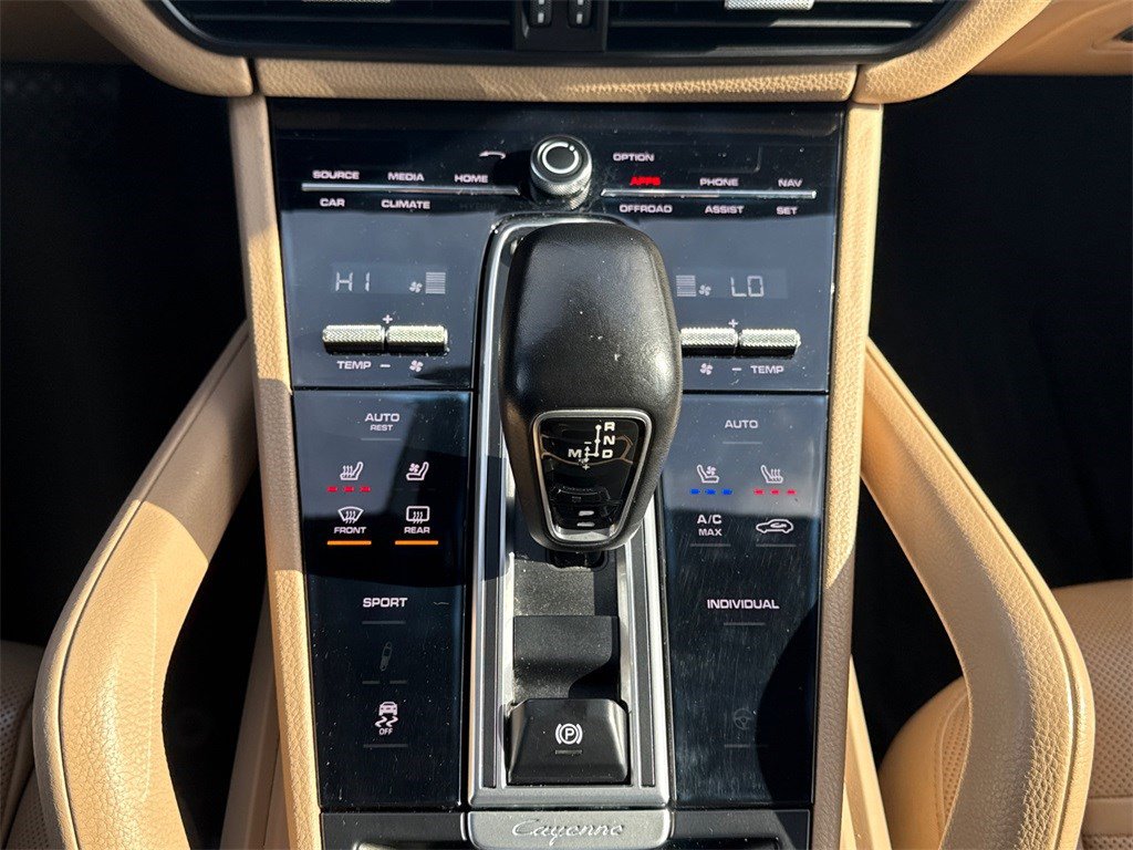 Used 2019 Porsche Cayenne image 31