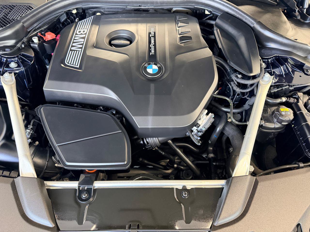 Used 2019 BMW 530i w/ Convenience Package RWD image 54
