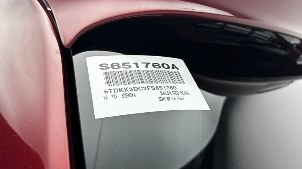Used 2015 Toyota Sienna LE FWD image 38