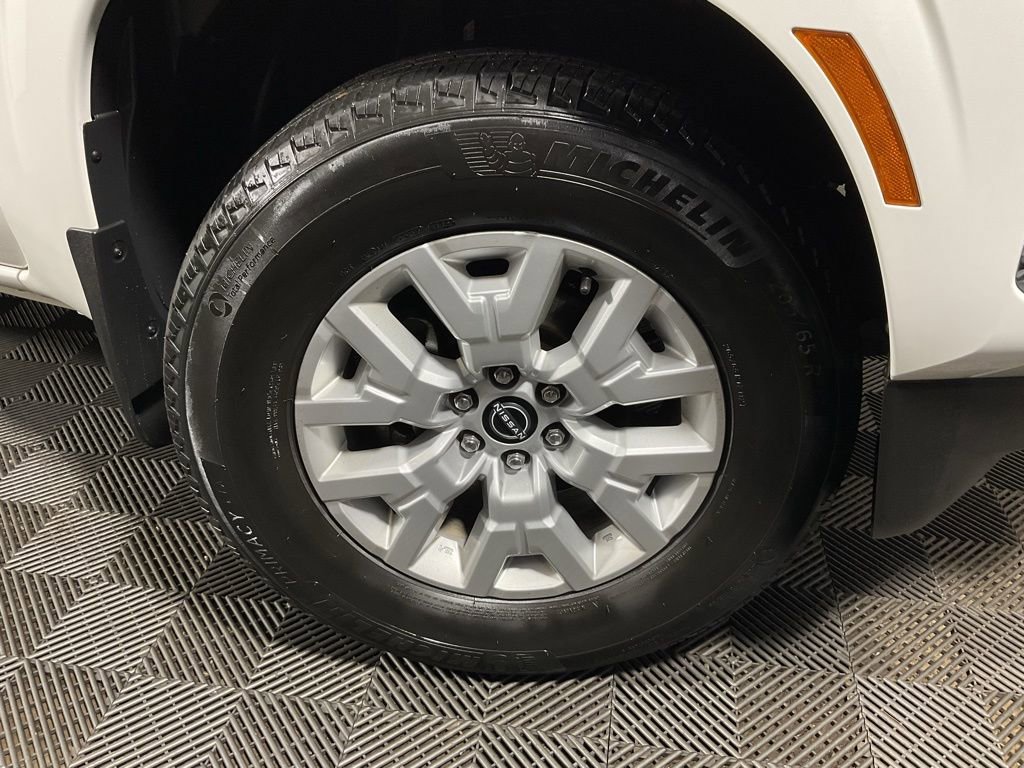 Used 2022 Nissan Frontier SV image 36