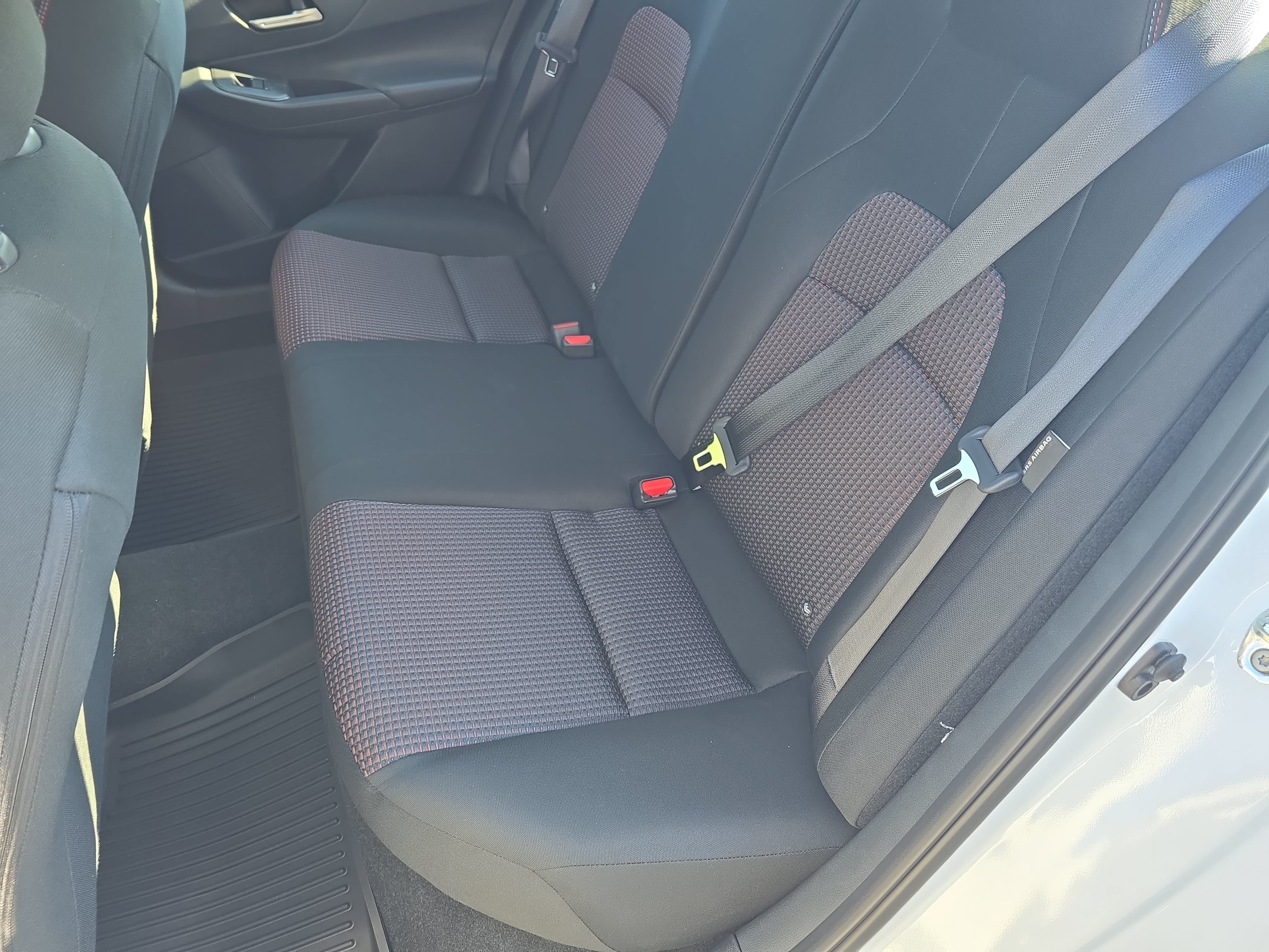 New 2027 Nissan Sentra SR w/ Floor Mat Package FWD image 13