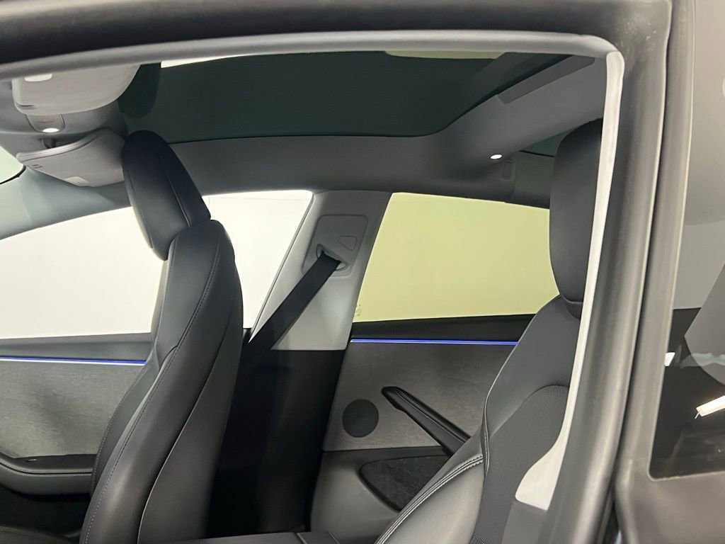 Used 2024 Tesla Model 3 Standard Range image 21