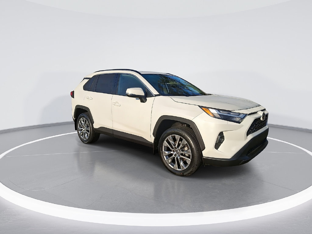Certified 2022 Toyota RAV4 XLE Premium AWD/4WD image 3