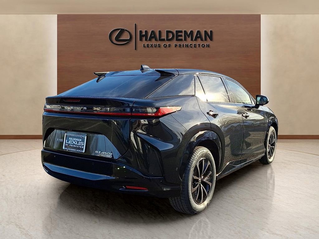 New 2026 Lexus RZ 450e AWD image 4