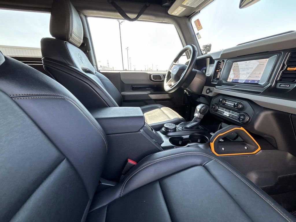 Used 2021 Ford Bronco Badlands w/ Sasquatch Package AWD/4WD image 11