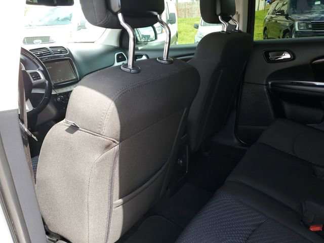 Used 2019 Dodge Journey SE FWD image 27