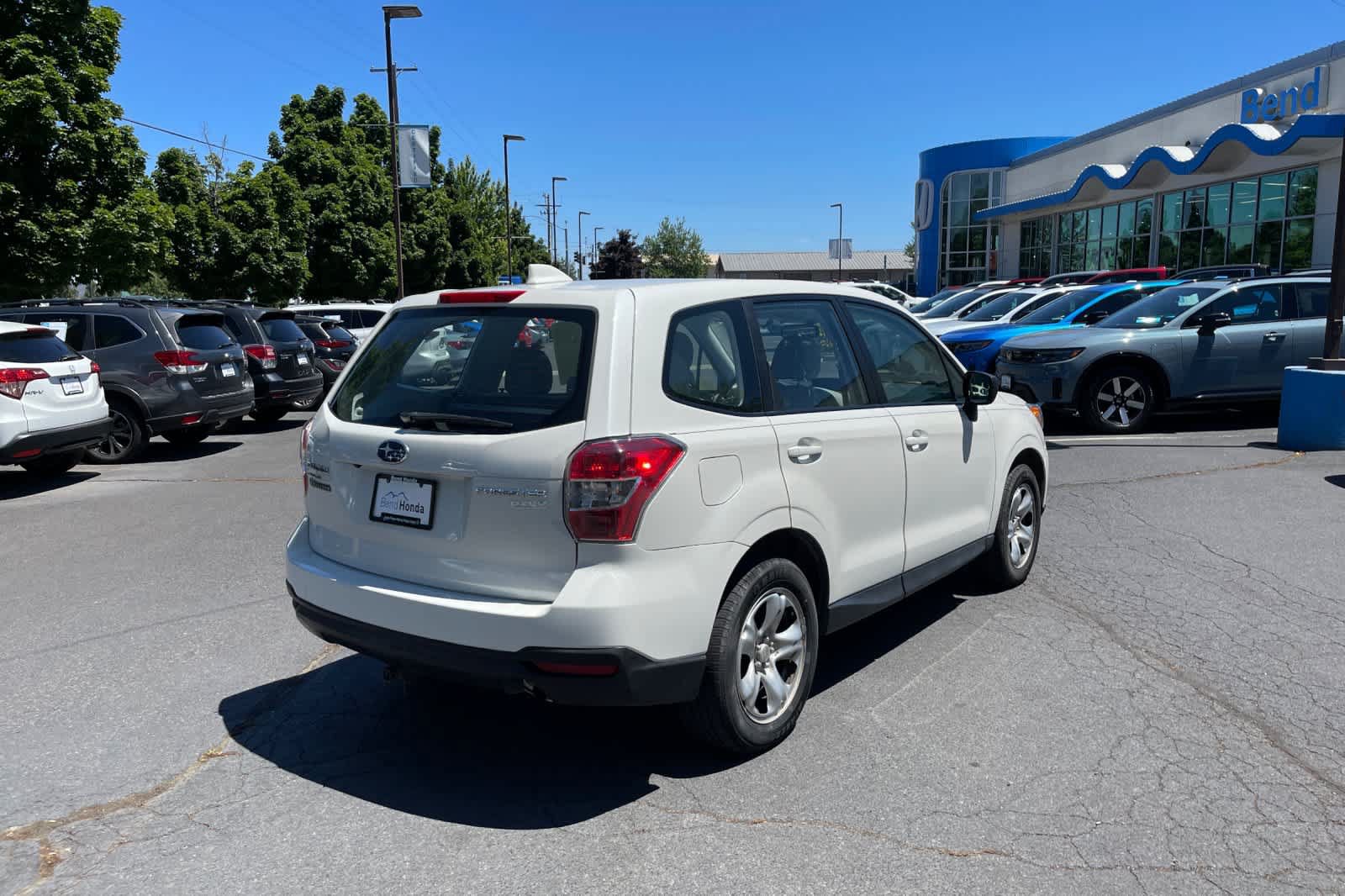 Used 2016 Subaru Forester 2.5i w/ Popular Package #1 AWD/4WD image 5