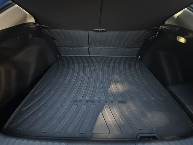 Used 2025 Toyota Prius XLE image 13