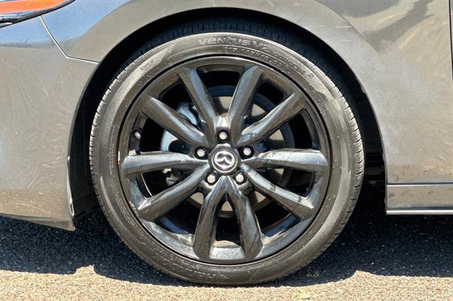 Used 2019 MAZDA MAZDA3 Hatchback w/ Premium Package FWD image 31
