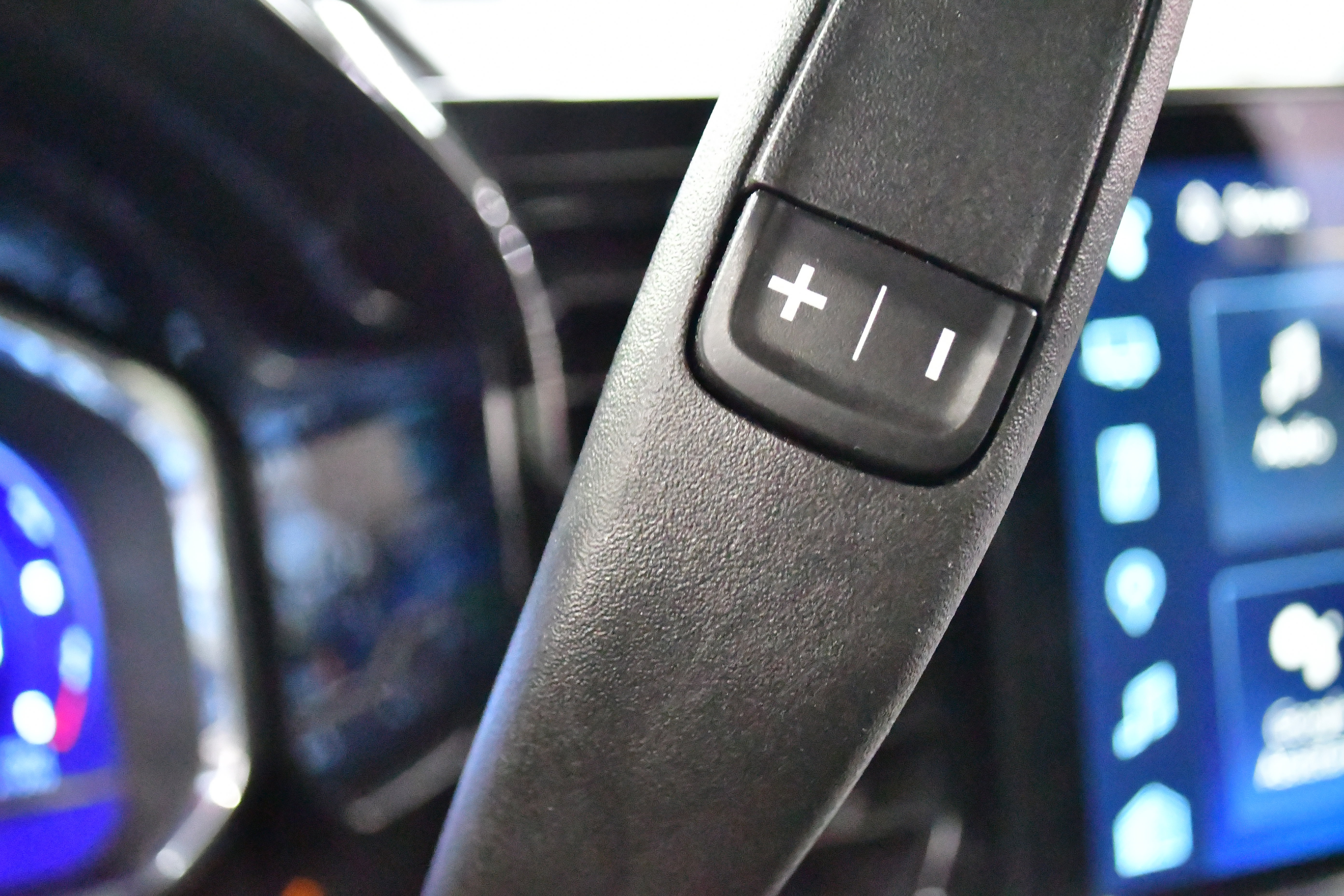 Used 2023 Chevrolet Silverado 1500 LT image 37