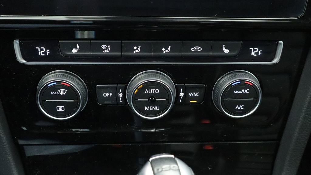 Used 2019 Volkswagen Golf R 4-Door image 31