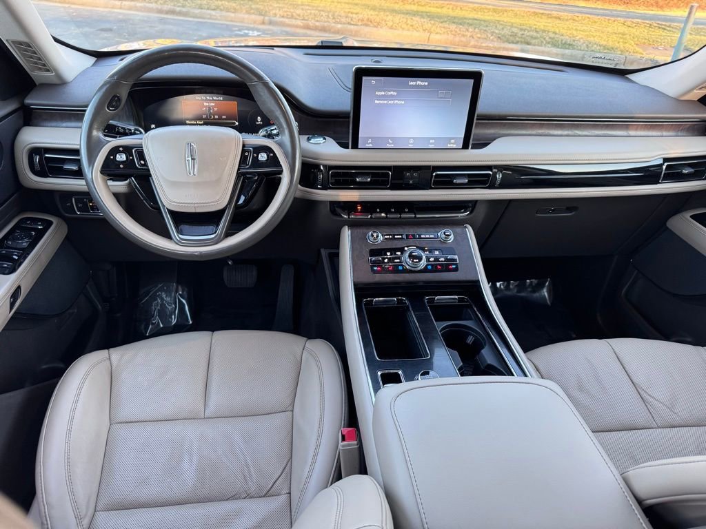 Used 2023 Lincoln Aviator Reserve w/ Equipment Group 201A image 5