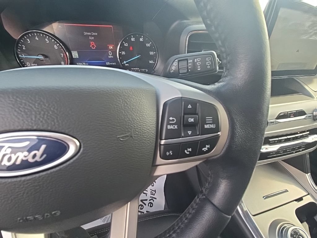 Used 2022 Ford Explorer XLT w/ Equipment Group 202A AWD/4WD image 19