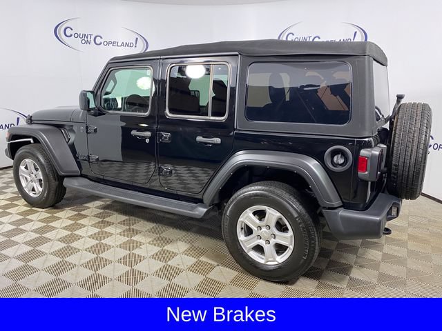 Used 2022 Jeep Wrangler Unlimited Sport AWD/4WD image 4
