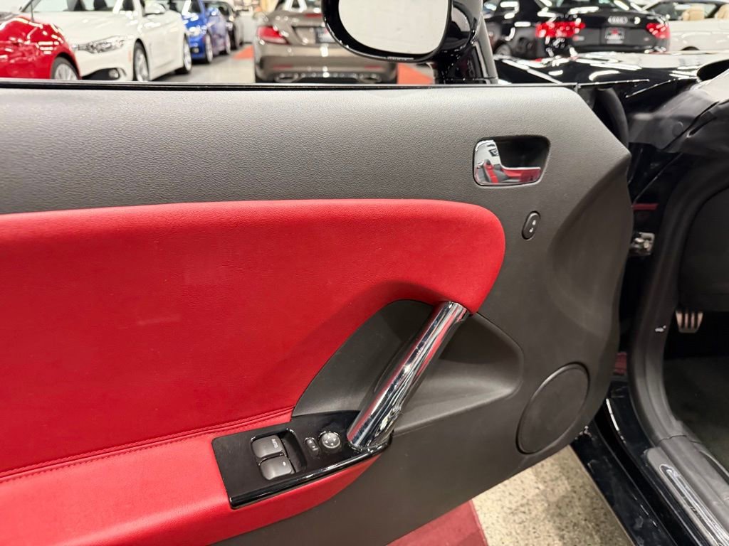 Used 2008 Saturn Sky Red Line RWD image 25