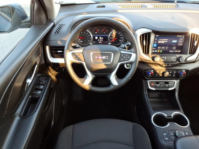 Used 2024 GMC Terrain SLE w/ Driver Convenience Package AWD/4WD image 18