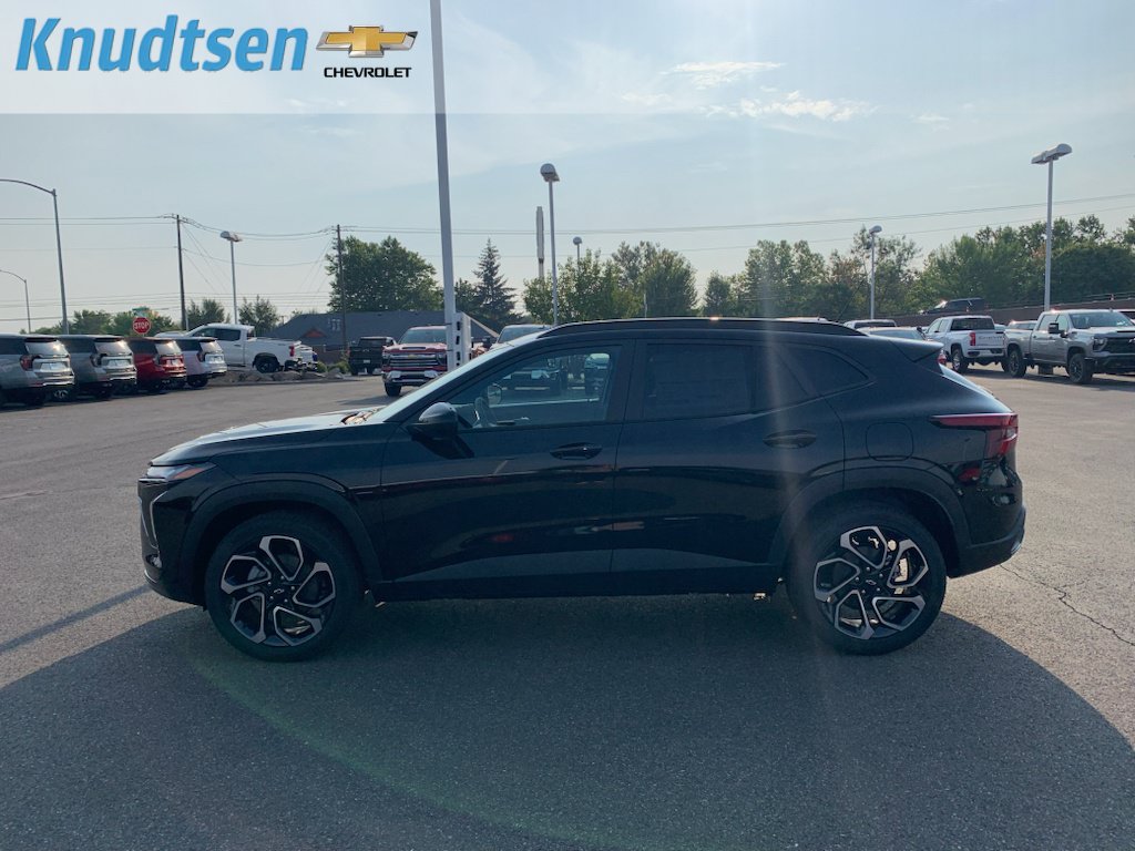 New 2026 Chevrolet Trax RS w/ Driver Confidence Package FWD image 4