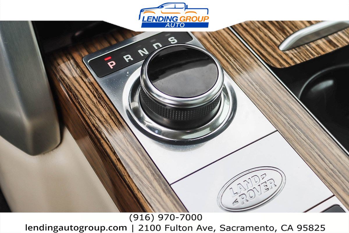 Used 2019 Land Rover Range Rover HSE image 18