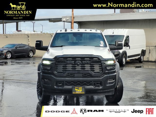 New 2026 RAM 5500 Tradesman AWD/4WD image 2