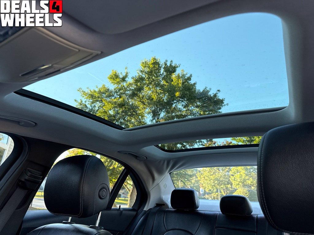 Used 2015 Mercedes-Benz C 300 Sedan image 39